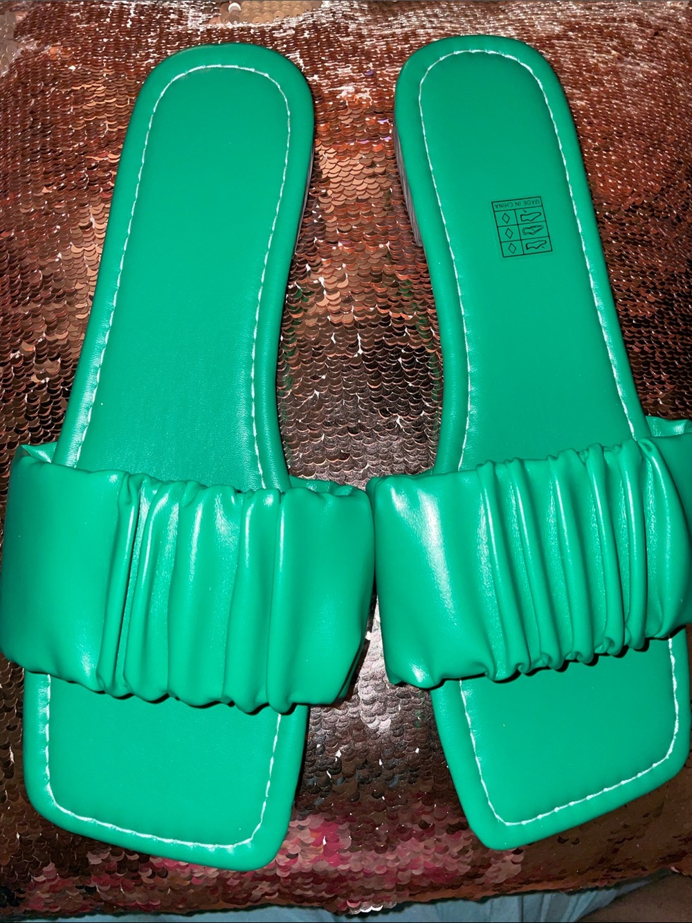 Green Slides 🩴